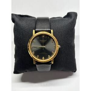 Vintage Mondu Made in Japan Men's Quartz Watch, Leather Strap.
